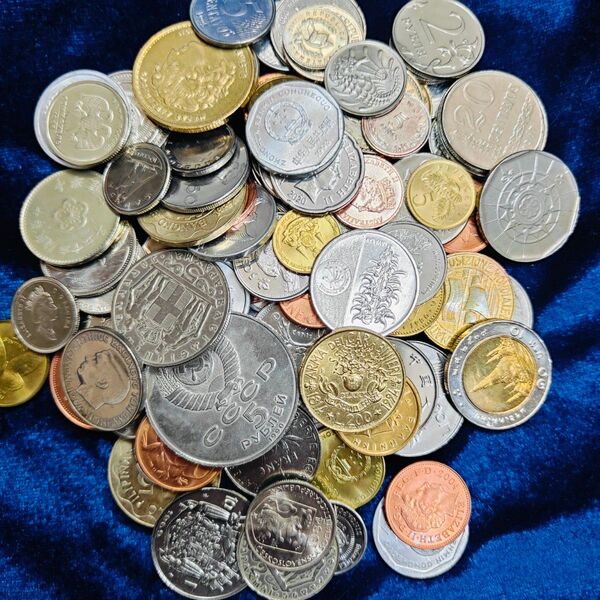 金貨?銀貨?銅貨? 世界のピカピカコイン 100枚超 美品〜未使用レベル