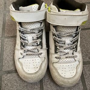 DC スニーカー