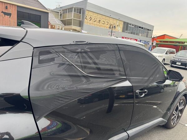 C-HR専用 車用防虫メッシュサンシェード|日よけ・通気・プライバシー保護に最適