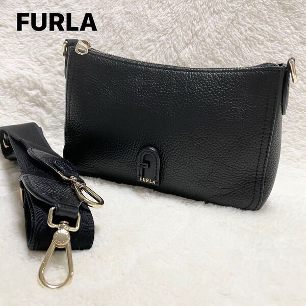 【極美品】 FURLA フルラ ショルダーバック ATENA アテナ レザー 黒 クロスボディ バッグ 本革 斜め掛け アーチロゴ