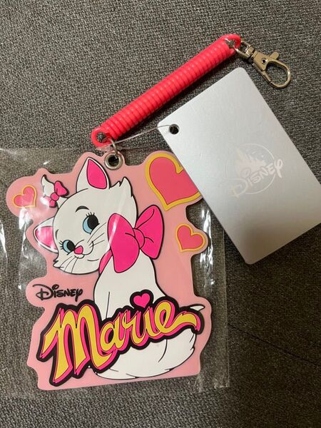 新品未使用 ディズニーストア マリー パスケース 定期入れ おしゃれキャット