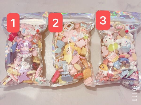 キャラごちゃ混ぜ デコパーツ 110個以上 bag