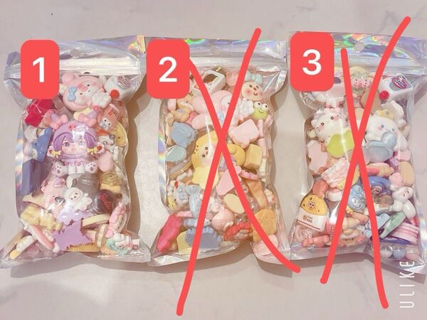キャラごちゃ混ぜ デコパーツ 110個以上 bag
