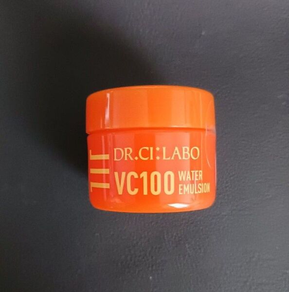 ドクターシーラボ シーラボ Vエマルジョン ゲル乳液 VC100 15g 新品