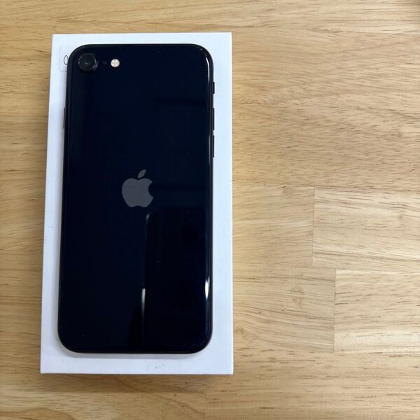 Apple iPhone SE 第3世代 64GB ミッドナイト 未使用 SIMフリー