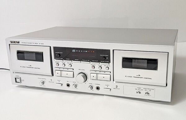 美品 TEAC ダブルカセットデッキW-1200