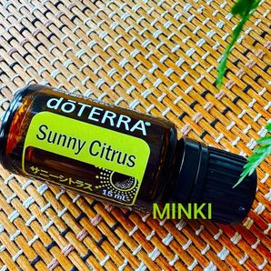 タイムセール!ドテラ サニーシトラス15mL エッセンシャルオイルブレンド☆新品未開封★サマー バケーション 限定品 希少レア!