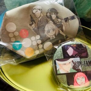 SPY×FAMILY 缶バッジとポーチ