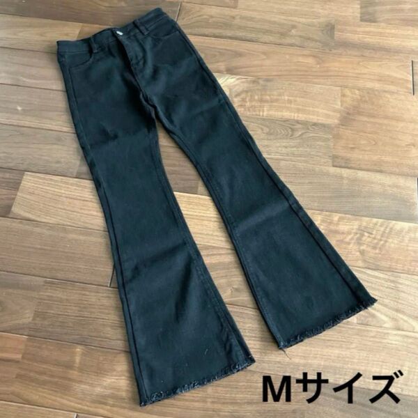 佰麗 Baili ブラック 黒 ブーツカットデニム 未使用品 M