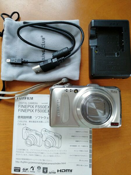 FINEPIX F550EXR デジタルカメラ