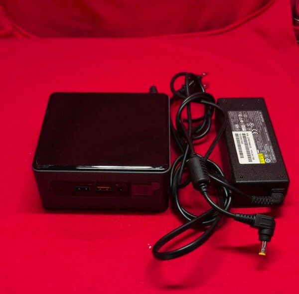 【i7-8559U/240GB/8GB】Intel NUC NUC8i7BEH ミニPC Thunderbolt3対応