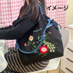 【新品N.102】可愛らしいバッグ クジャク刺繍トートバッグ エコバッグ ストラップ付き Mサイズ お値下げ不可2wayラスト1