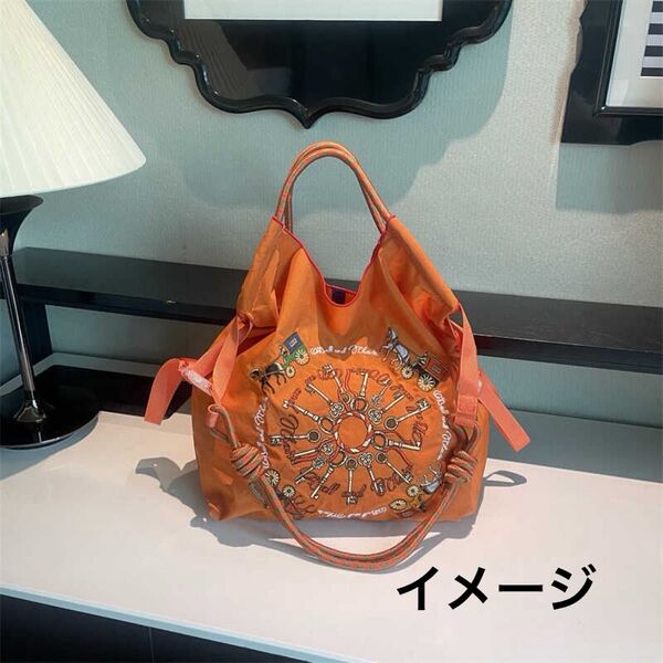 【新品N.123】可愛らしいバッグ 鍵と馬車 刺繍トートバッグ エコバッグ ストラップ付き Mサイズお値下げ不可2wayラスト1