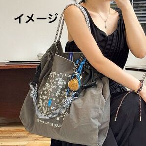 【新品N.073】ブルーペットボトル刺繍トートバッグ エコバッグ ストラップ付き Mサイズ お値下げ不可2wayラスト1
