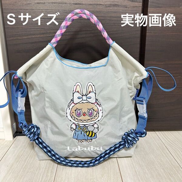 【新品N.148-C】1点 可愛らしいバッグ LABUBU刺繍トートバッグ エコバッグ ストラップ付き Sサイズお値下げ不可