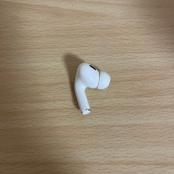 15 Apple AirPods Pro 第2世代 左イヤホン A3048 MTJV3J/A 0526