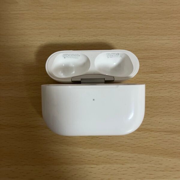 ⑩ Apple AirPods Pro ケース A2190 ケースのみ イヤホン無し 0525