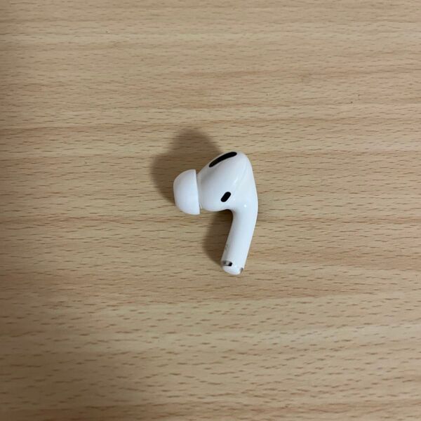 600 Apple AirPods Pro 第1世代 右イヤホン A2083