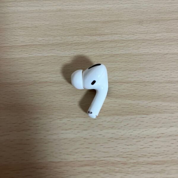 703 Apple AirPods Pro 第1世代 右イヤホン A2083