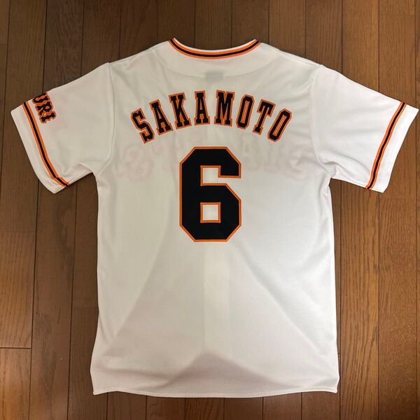 読売ジャイアンツ 坂本勇人 ユニフォーム アンダーアーマー SM