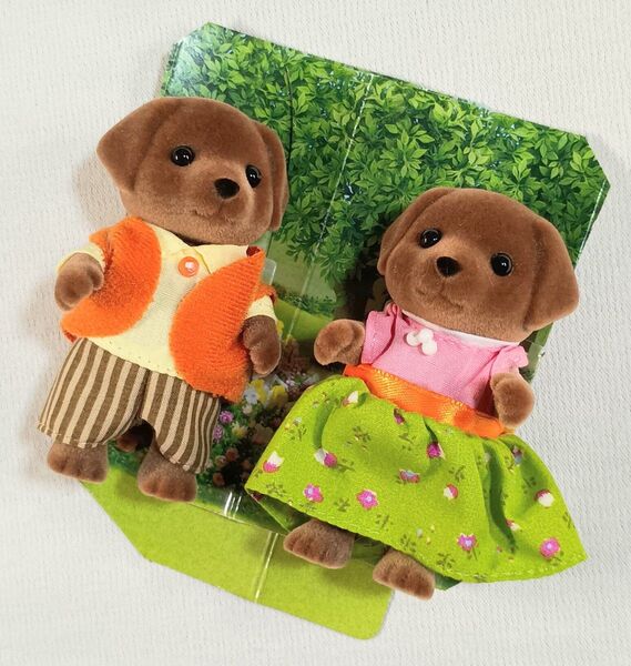 新品 シルバニアファミリー チョコレートラブラドール お父さん&お母さん UK版