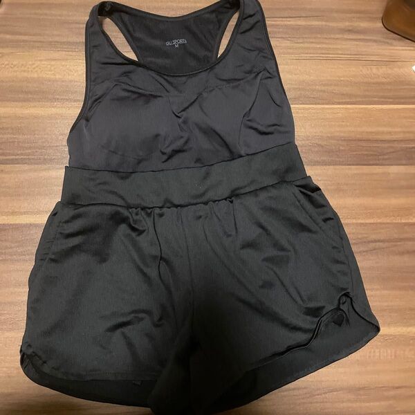 GU SPORTS ジーユー スポーツ スポーツブラ ショートパンツ 上下セット トレーニングウェア