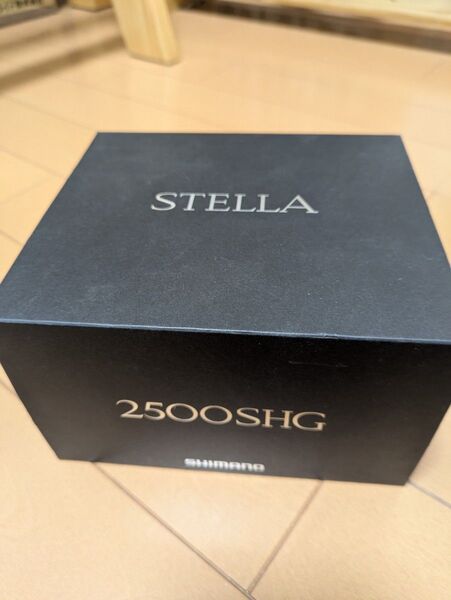 シマノ ステラ 2500SHG 未使用に近い極美品
