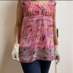 新品 タグ付き キャミソール フランス柄 ピンク 絵画柄 ピンク フランス Sくらい
