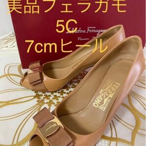 美品 サルヴァトーレフェラガモ Ferragamo パンプス レザー ヴァラリボン 5C 22,5くらい