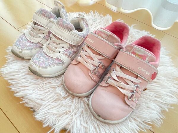 激安!キッズシューズ 値下げ 2足 キャロット17.0 小花柄16.5 セット販売