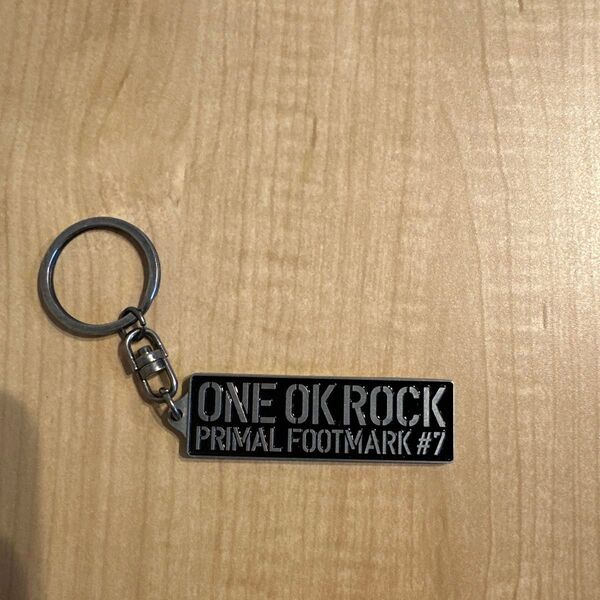 ONE OK ROCK PRIMAL FOOTMARK #7 特典キーホルダー