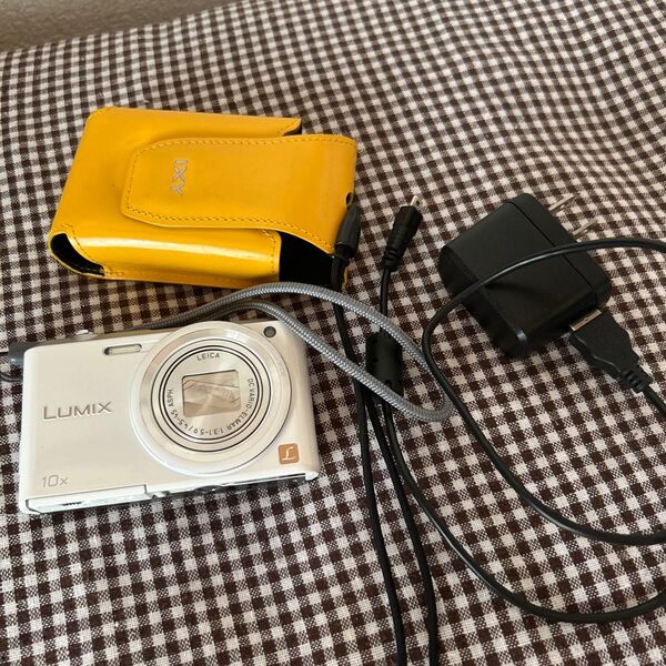 Panasonic LUMIX 10 デジタルカメラ ホワイト