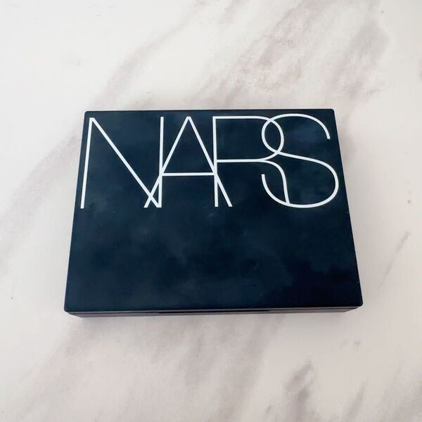 NARS ライトリフレクティングセッティングパウダー プレストN 10g フェイスパウダー