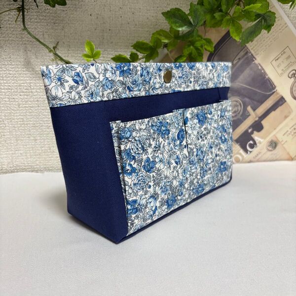 バッグインバッグ◆ブルーの小花◆ハンドメイド