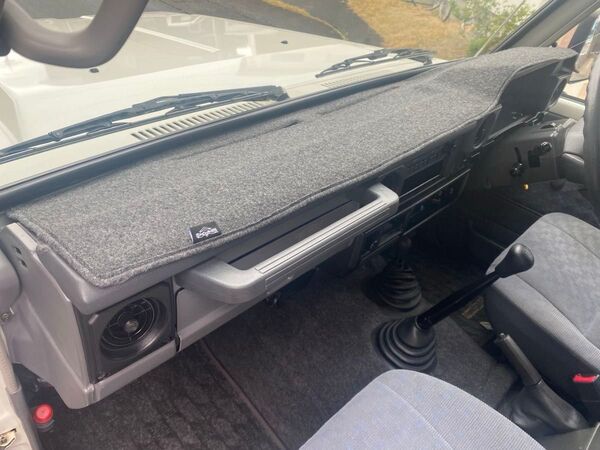 ランクル70 ダッシュボードマット TOYOTA LANDCRUISER DASHBOARD COVERS