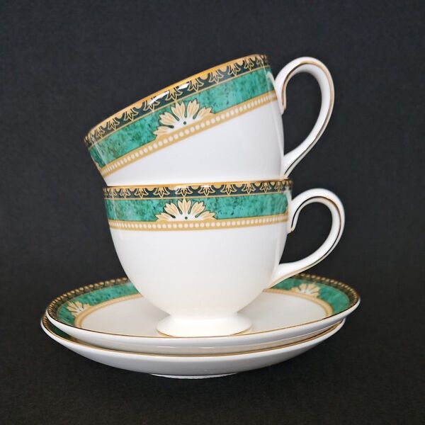ウェッジウッド ランボーン ペア カップ&ソーサー WEDGWOOD LAMBORN 廃盤 金彩