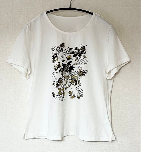 ビューレクラブ Burette Club 半袖フラワープリントTシャツ カットソー ホワイト ストレッチ Tシャツ サイズLL