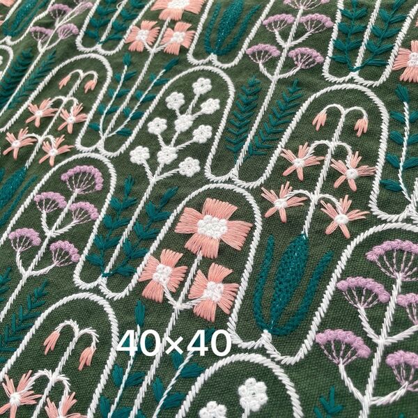 s29-g▼40×40cm▼コットンリネン刺繍生地▼花柄 高級感 グリーン フラワー ボタニカル 立体感 緑地 中厚 リバティ