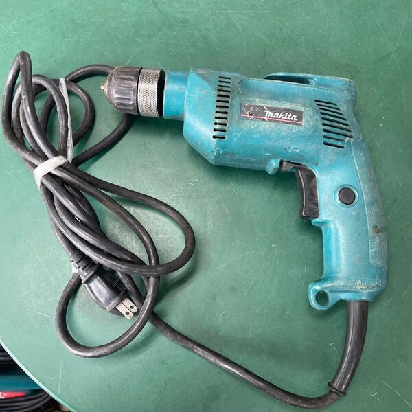 ①程度良好♪makita / マキタ 10㎜電気ドリル 6408 送料込!!