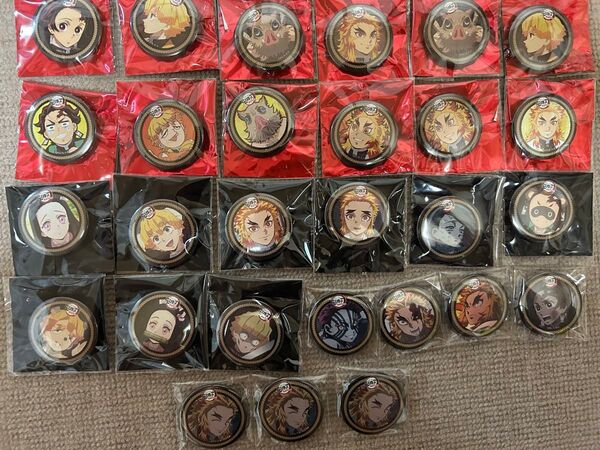 鬼滅の刃 ufotable くじ引き 缶バッジ 無限列車 1期 コンプ 28点