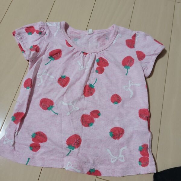 いちご柄 Tシャツ 90cm80保育園着半袖夏用 半袖