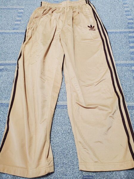 90's adidas アディダストラックパンツ ブラウン ベージュ ジャージ 在原みゆ紀 訳あり