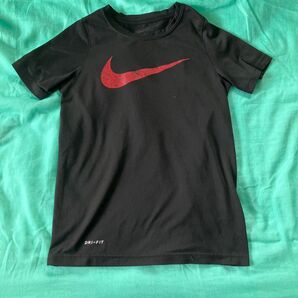 NIKE 130 Tシャツ