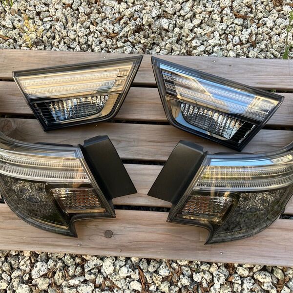 トヨタ マークX GRX130 後期純正テールランプ一式 4点セット テールライト LED