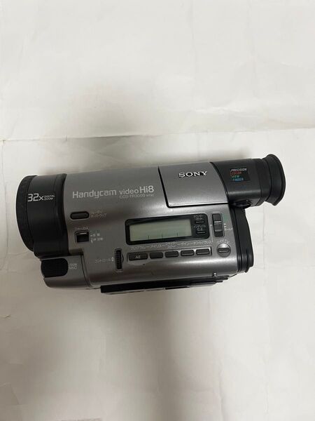 ソニー CCD-TR3000 Hi-8 ビデオカメラ SONY ハンディカム ハイエイト