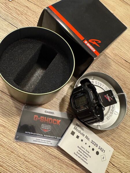海外モデル CASIO カシオ G-SHOCK Gショック DW-5600E-1VCT メンズ 腕時計 デジタル