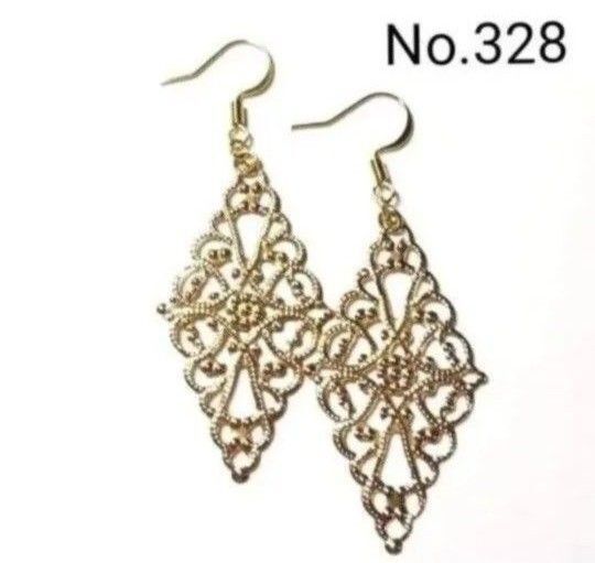 No.328 ハンドメイドピアス イヤリング 樹脂ピアス 透かしパーツ ゴールド ひし形 ダイヤ アクセサリー