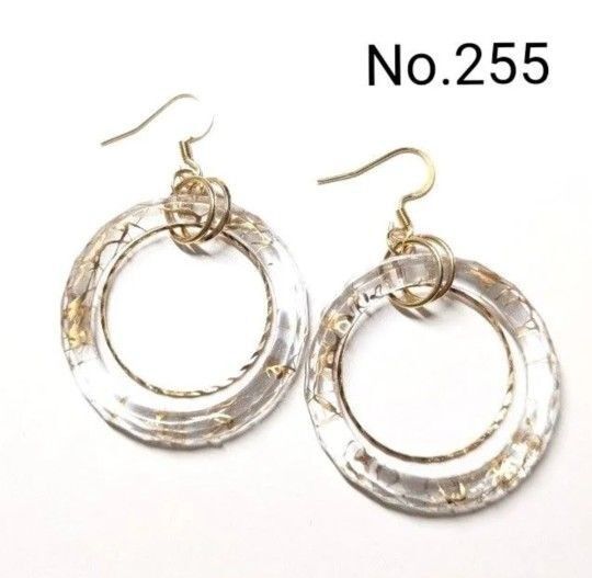 No.255 ハンドメイドピアス イヤリング 樹脂ピアス アクリルパーツ 丸 ゴールド 模様 大ぶり アクセサリー