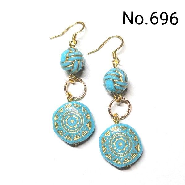 No.696 ハンドメイドピアス イヤリング 樹脂ピアス アンティーク調パーツ ターコイズカラー ゴールド アクセサリー