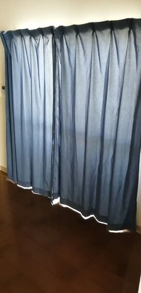 カーテン ネイビー 2枚;横幅約100cm、丈約185cm(素人採寸)ポリエステル